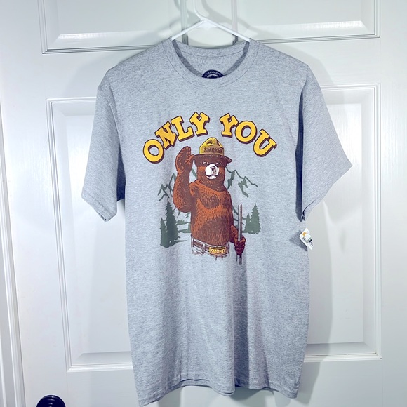 NWT Smokey Bear Fire Prevention 🔥 Tee Shirt Women’s M Wildland Firefighter Gray - Picture 1 of 16